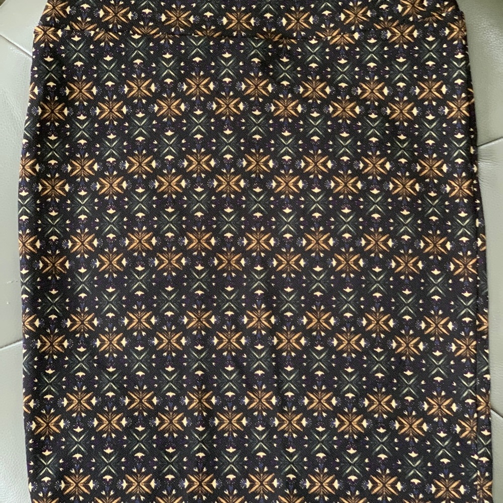 Lularoe Cassie skirt